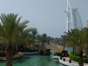 Dubai – Luxury On A Budget?